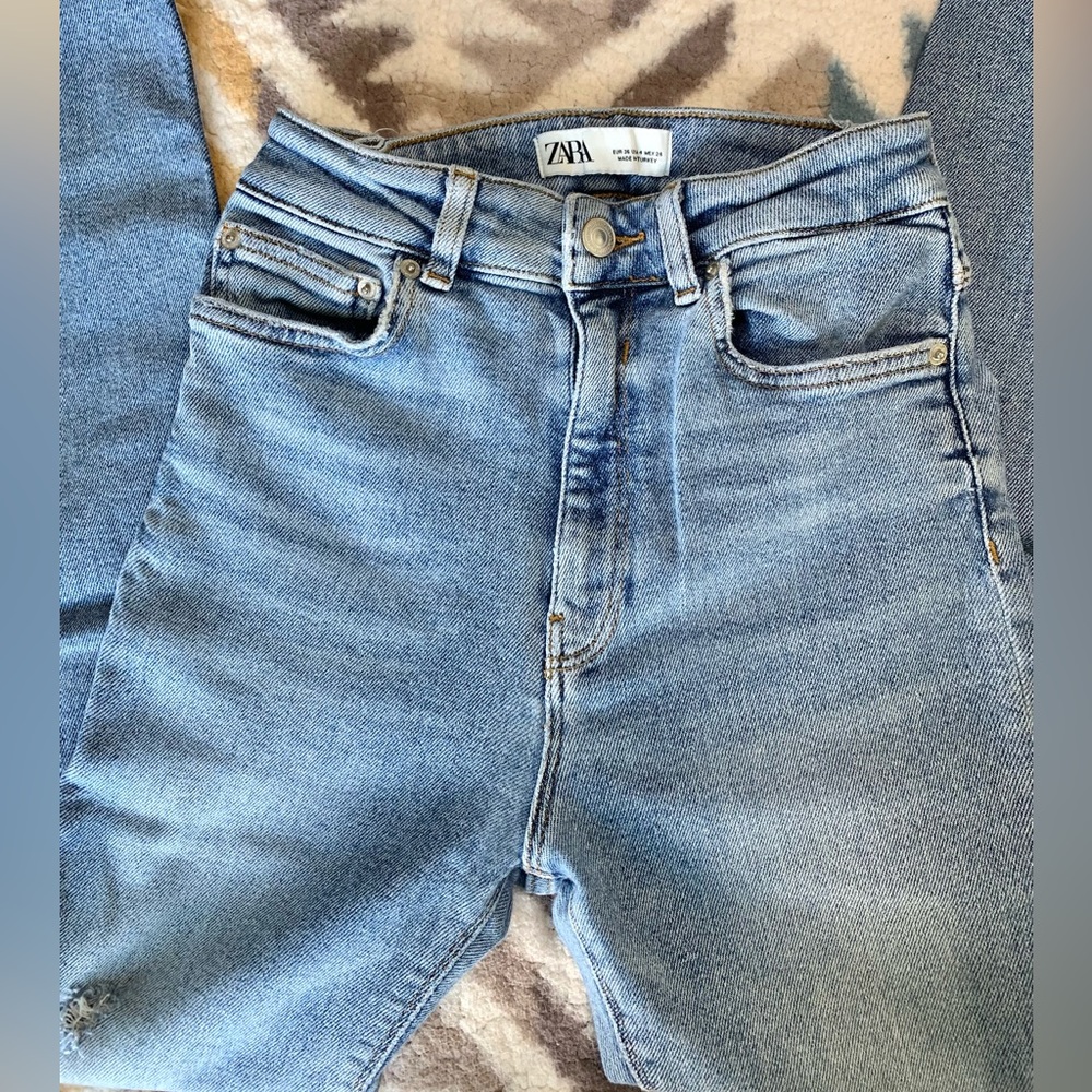 Zara Jeans | high waist skinny jeans ~ size US 4